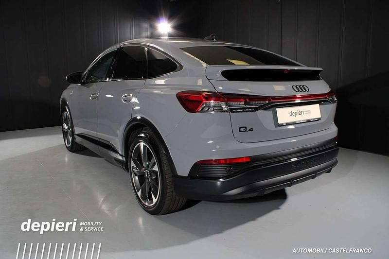 Usado Audi Q4 Sportback e-tron S-Line 210 kW (286 CV) 2024 Gris SUV