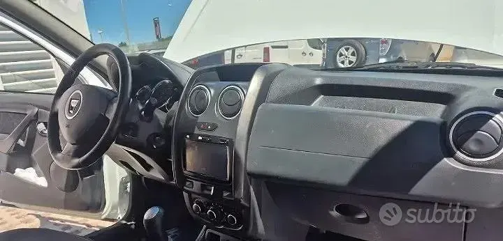 Usata Dacia Duster 125 CV (91 kW) 2014 Bianco SUV