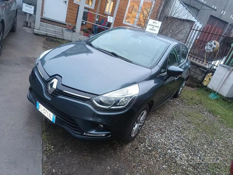 Usata Renault Clio IV 90 CV (66 kW) 2017 Grigio Berlina