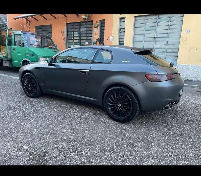 Usata Alfa Romeo Brera 170 CV (125 kW) 2011 Grigio Coupé