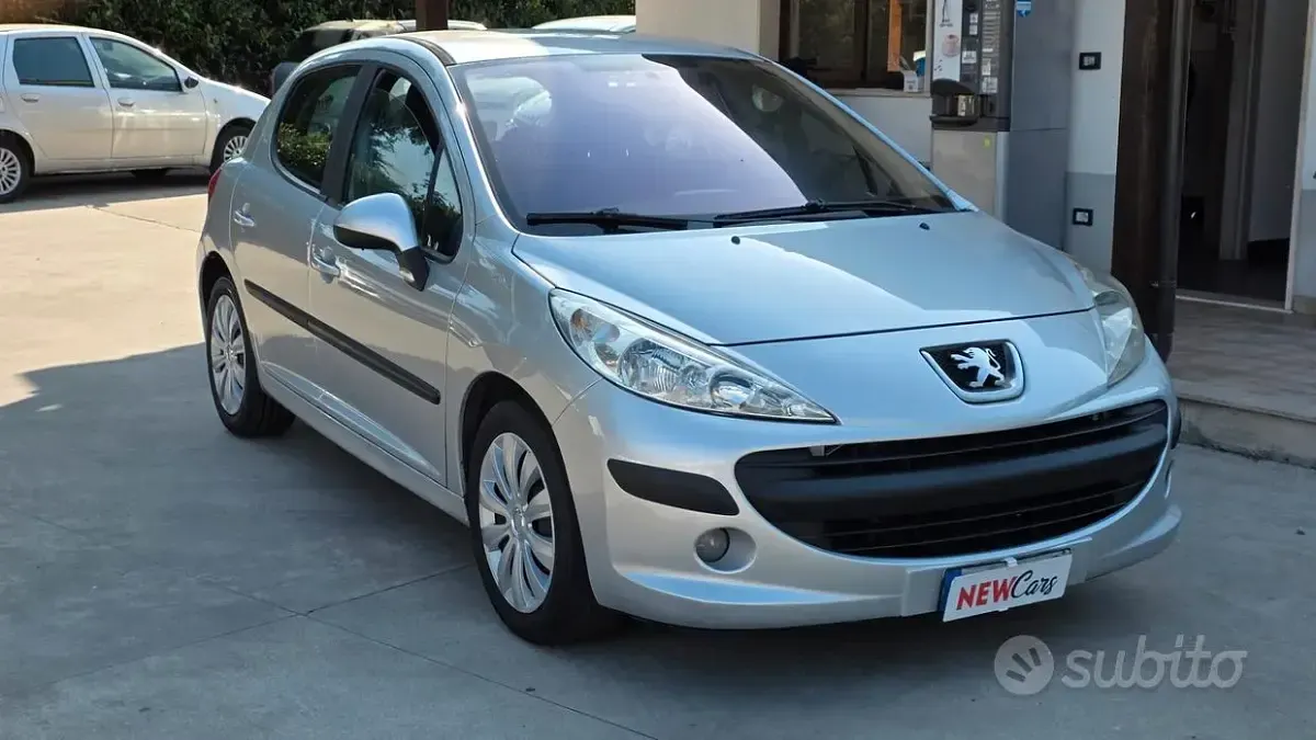 Usata Peugeot 207 90 CV (66 kW) 2007 Grigio Berlina
