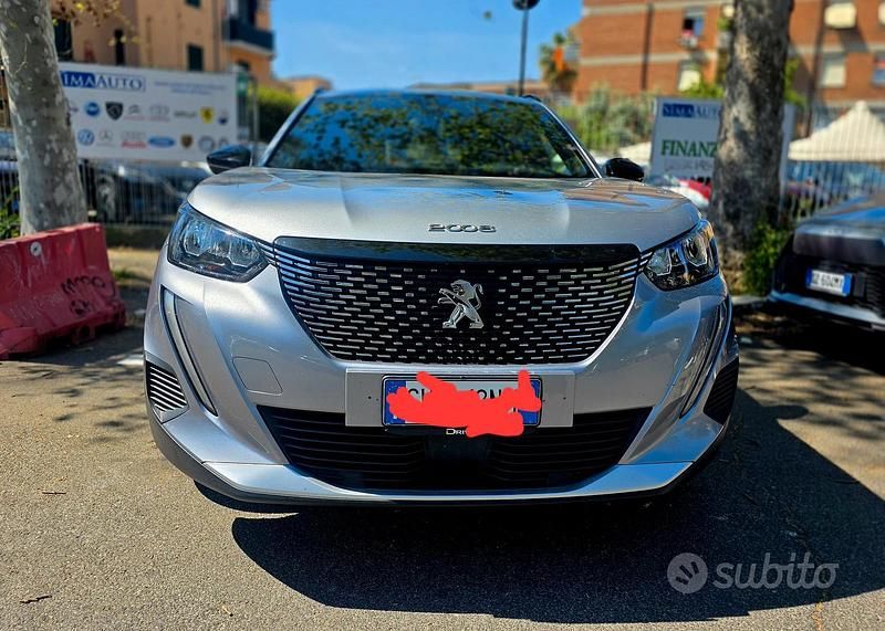 Usata Peugeot 2008 131 CV (96 kW) 2023 SUV