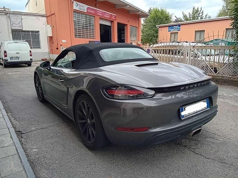 Usata Porsche 718 Boxster 299 CV (219 kW) 2017 Grigio Cabrio