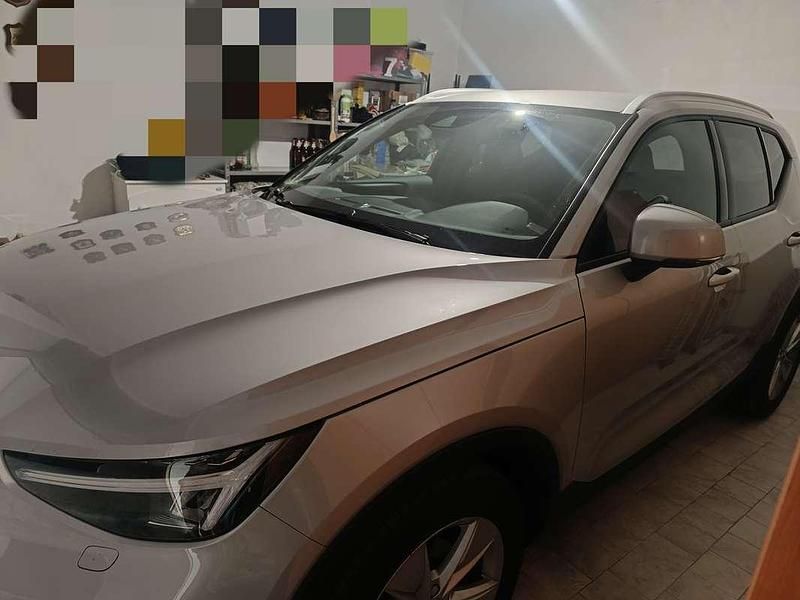 Usata Volvo XC40 Core 129 CV (94 kW) 2024 Argento SUV