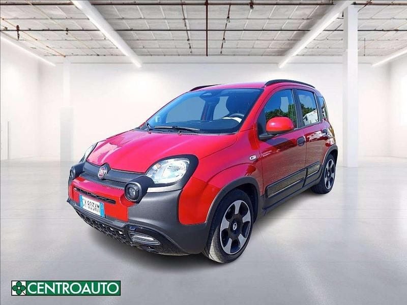 Usado Fiat Panda Cross Cross 69 CV (50 kW) 2025 Rojo Utilitario
