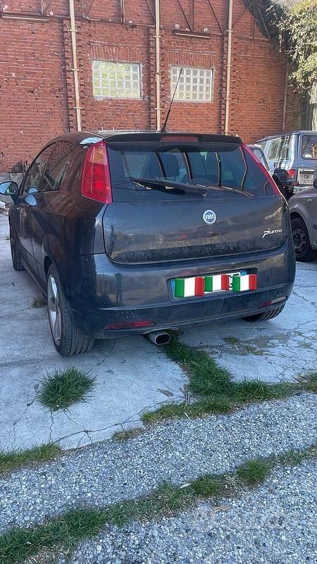 Usata Fiat Punto Sport 131 CV (96 kW) 2007 Nero Utilitaria