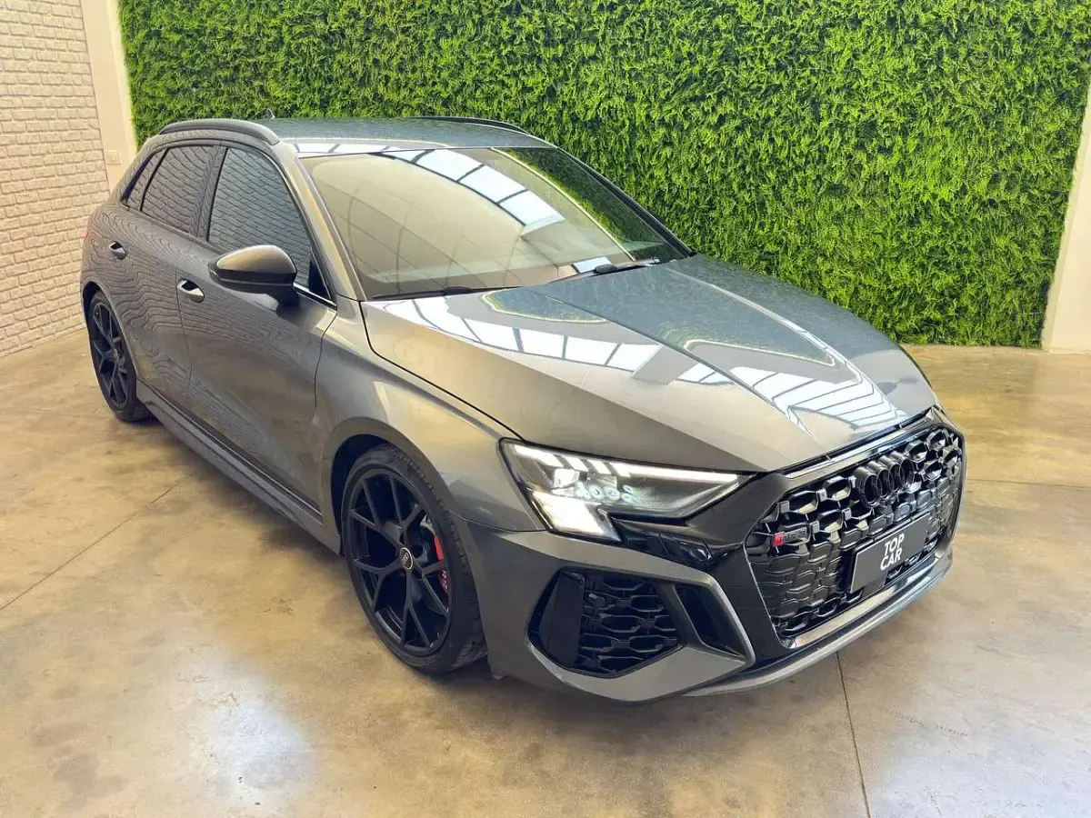 Usata Audi RS3 Ambiente 400 CV (294 kW) 2022 Grigio daytona metallizzato Berlina