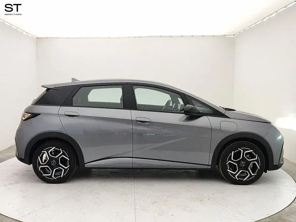 Nuova BYD Dolphin Comfort 64 kW (88 CV) 2026 Grigio Utilitaria