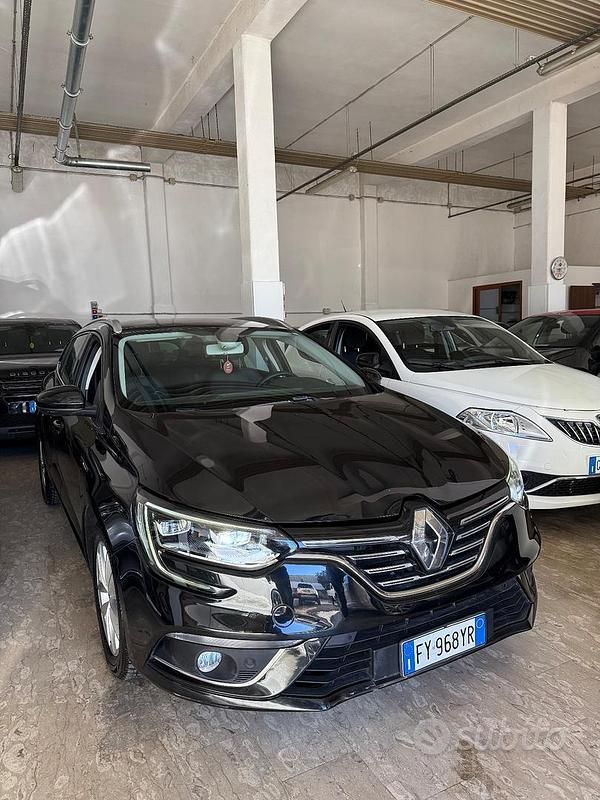 Usata Renault Mégane GrandTour Business 115 CV (84 kW) 2020 Nero Station wagon