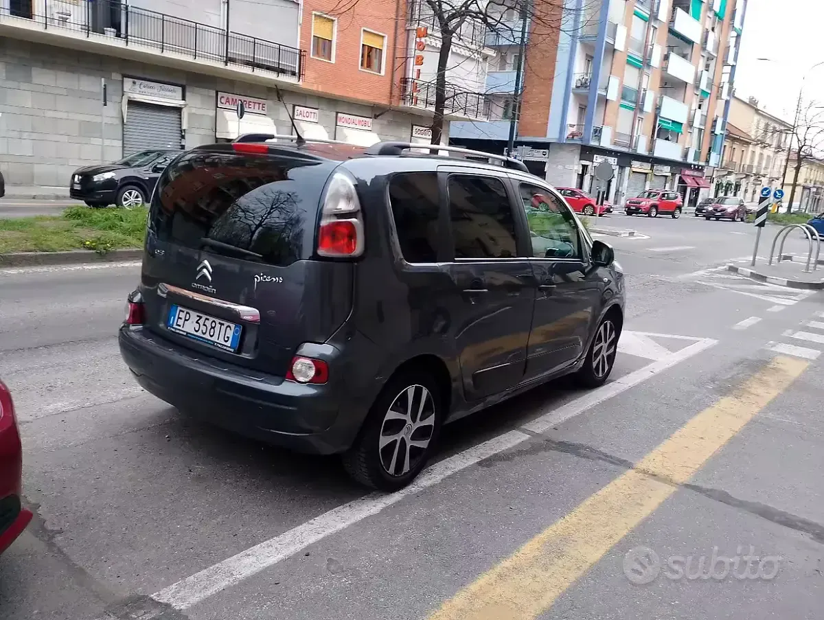 Usata Citroën C3 Picasso 82 CV (60 kW) 2018 Grigio Monovolume