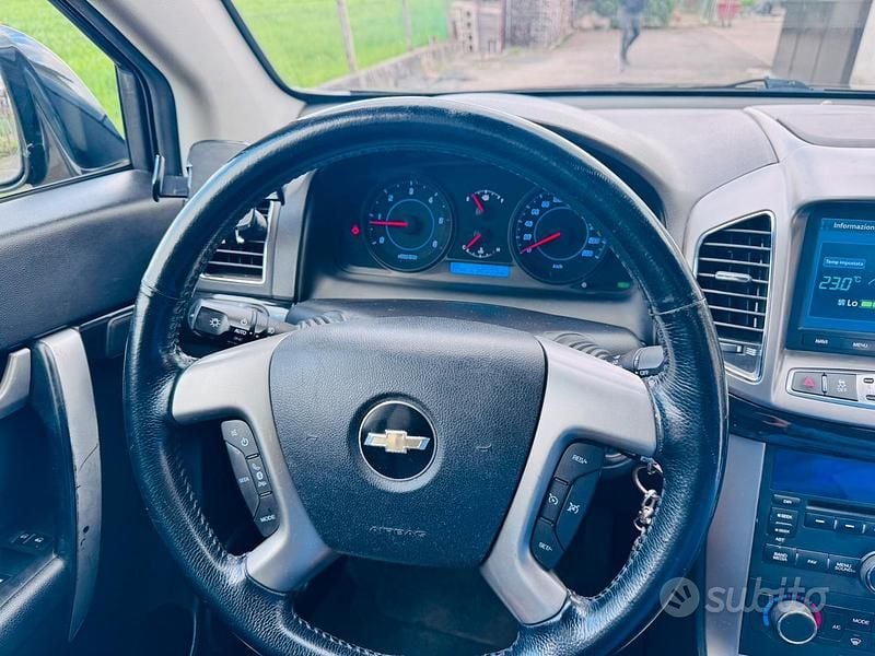 Usata Chevrolet Captiva LTZ 186 CV (136 kW) 2011 Nero SUV