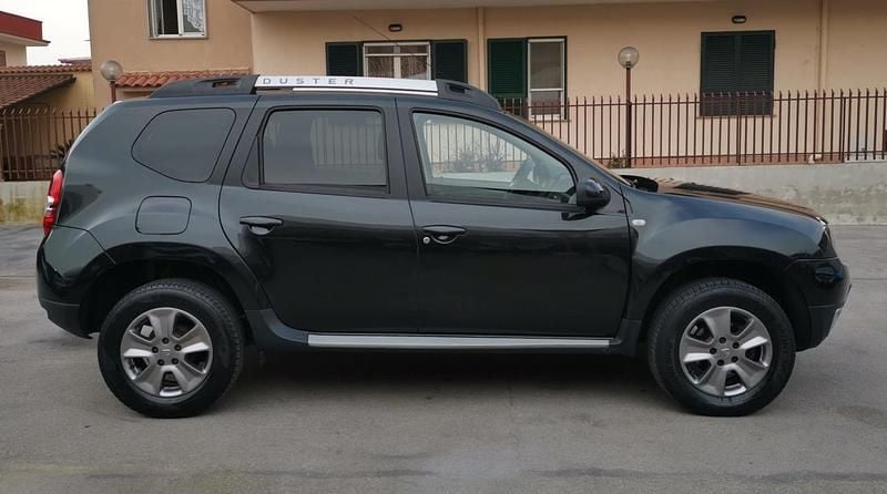 Usata Dacia Duster 110 CV (80 kW) 2017 Nero SUV
