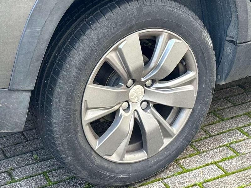 Usata Peugeot 2008 Signature Sky 83 CV (61 kW) 2019 Grigio SUV