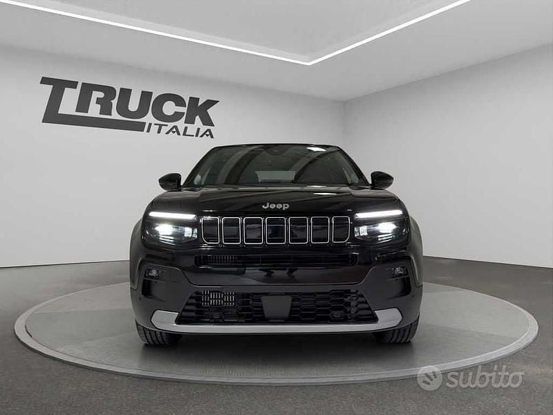 Uusi Jeep Avenger Summit 101 HP (74 kW) 2025 Musta Katumaasturi