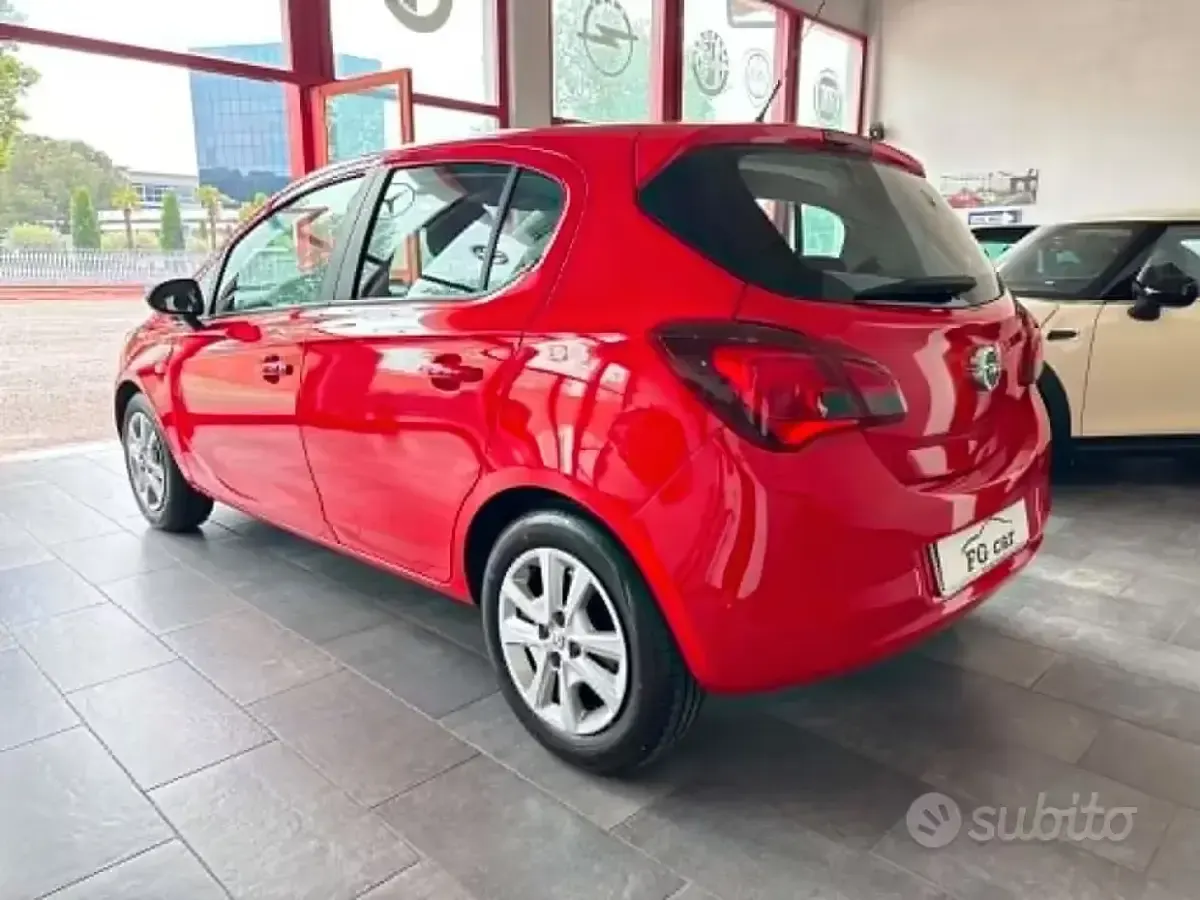 Usata Opel Corsa 69 CV (50 kW) 2015 Rosso Utilitaria