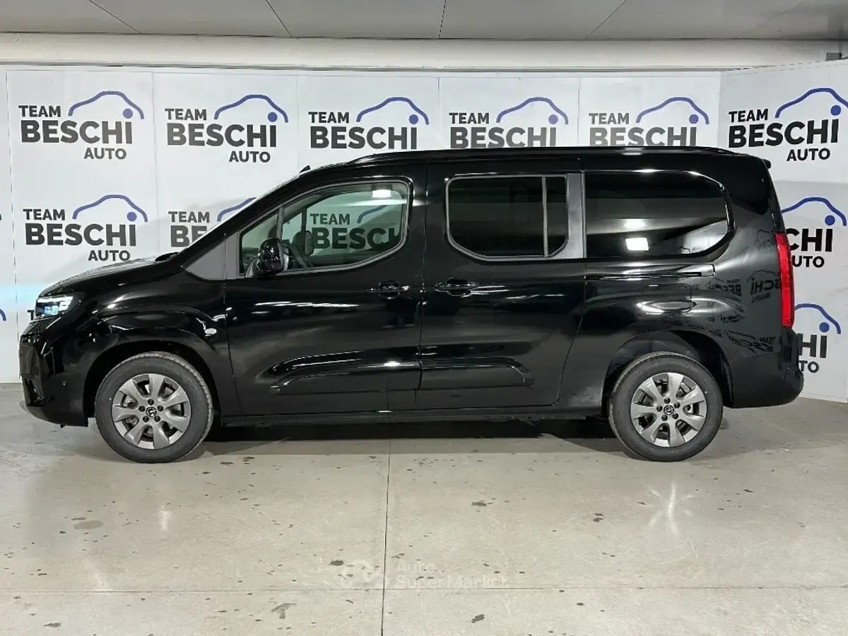 Nuova Opel Combo Elegance 131 CV (96 kW) 2026 Nero Monovolume
