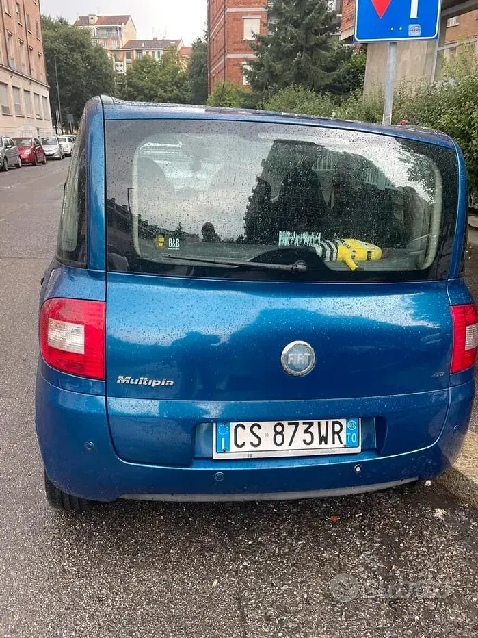 Usata Fiat Multipla Dynamic 116 CV (85 kW) 2005 Bluazzurro Monovolume