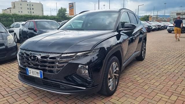Käytetty Hyundai Tucson 116 HP (85 kW) 2021 Musta Katumaasturi