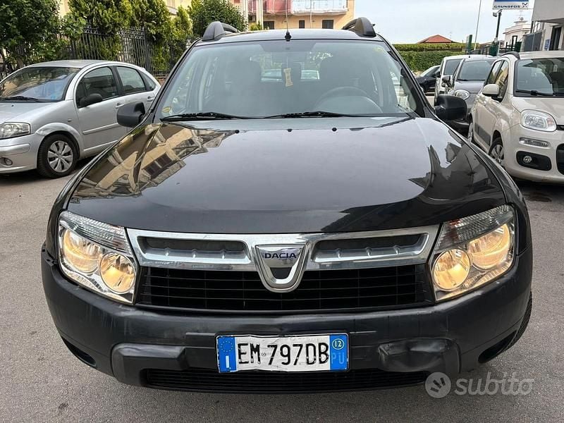 Usata Dacia Duster 110 CV (80 kW) 2012 Nero SUV