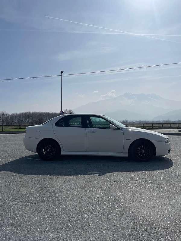 Usata Alfa Romeo 156 Ti 175 CV (128 kW) 2004 Bianco Berlina