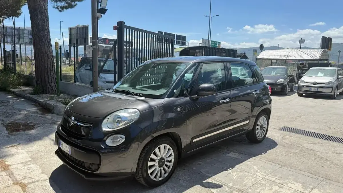Usata Fiat 500L Lounge 85 CV (62 kW) 2015 Grigio Monovolume