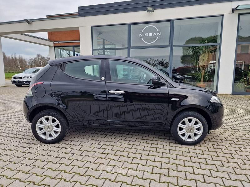 Usata Lancia Ypsilon Silver 85 CV (62 kW) 2014 Other Utilitaria