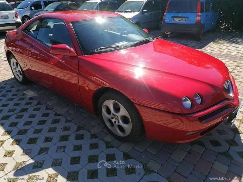 Usata Alfa Romeo GTV 155 CV (114 kW) 2000 Rosso Coupé