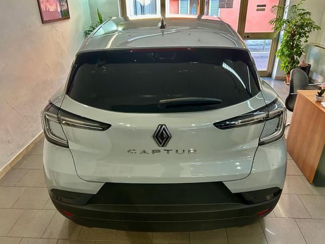Nuova Renault Captur Techno 101 CV (74 kW) 2025 Grigio rafael SUV