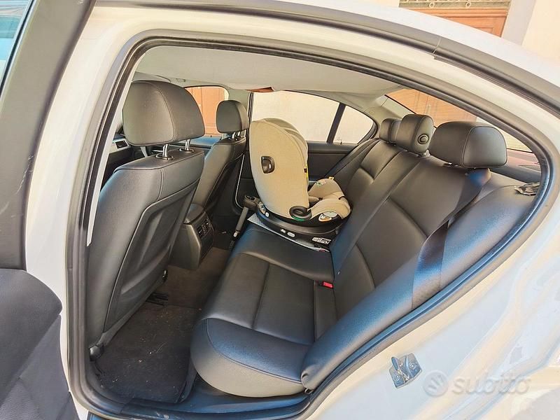 Usata BMW 316 116 CV (85 kW) 2011 Bianco Berlina