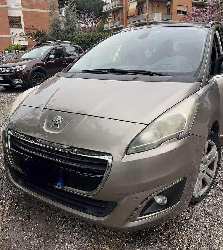 Usata Peugeot 5008 Active 114 CV (83 kW) 2014 Monovolume