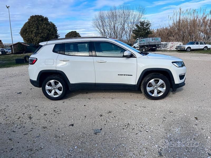 Usata Jeep Compass Limited 140 CV (102 kW) 2017 Bianco SUV
