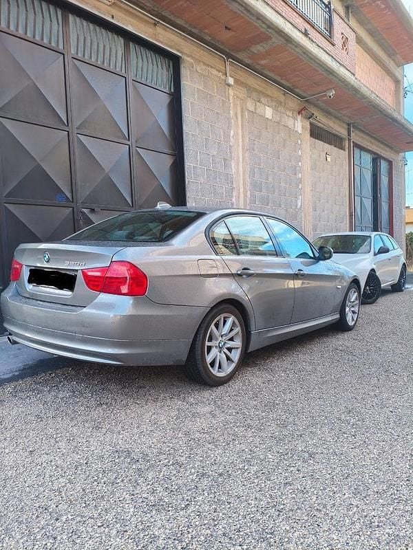 Usata BMW 320 184 CV (135 kW) 2010 Grigio Berlina