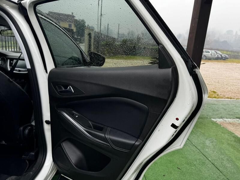 Usata Opel Grandland X 131 CV (96 kW) 2019 Bianco SUV