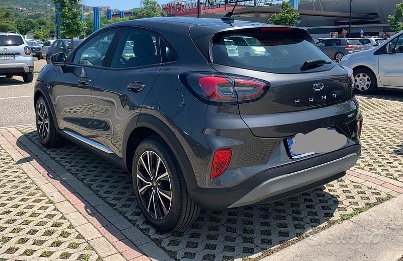 Usata Ford Puma Titanium 125 CV (91 kW) 2023 Grigio SUV