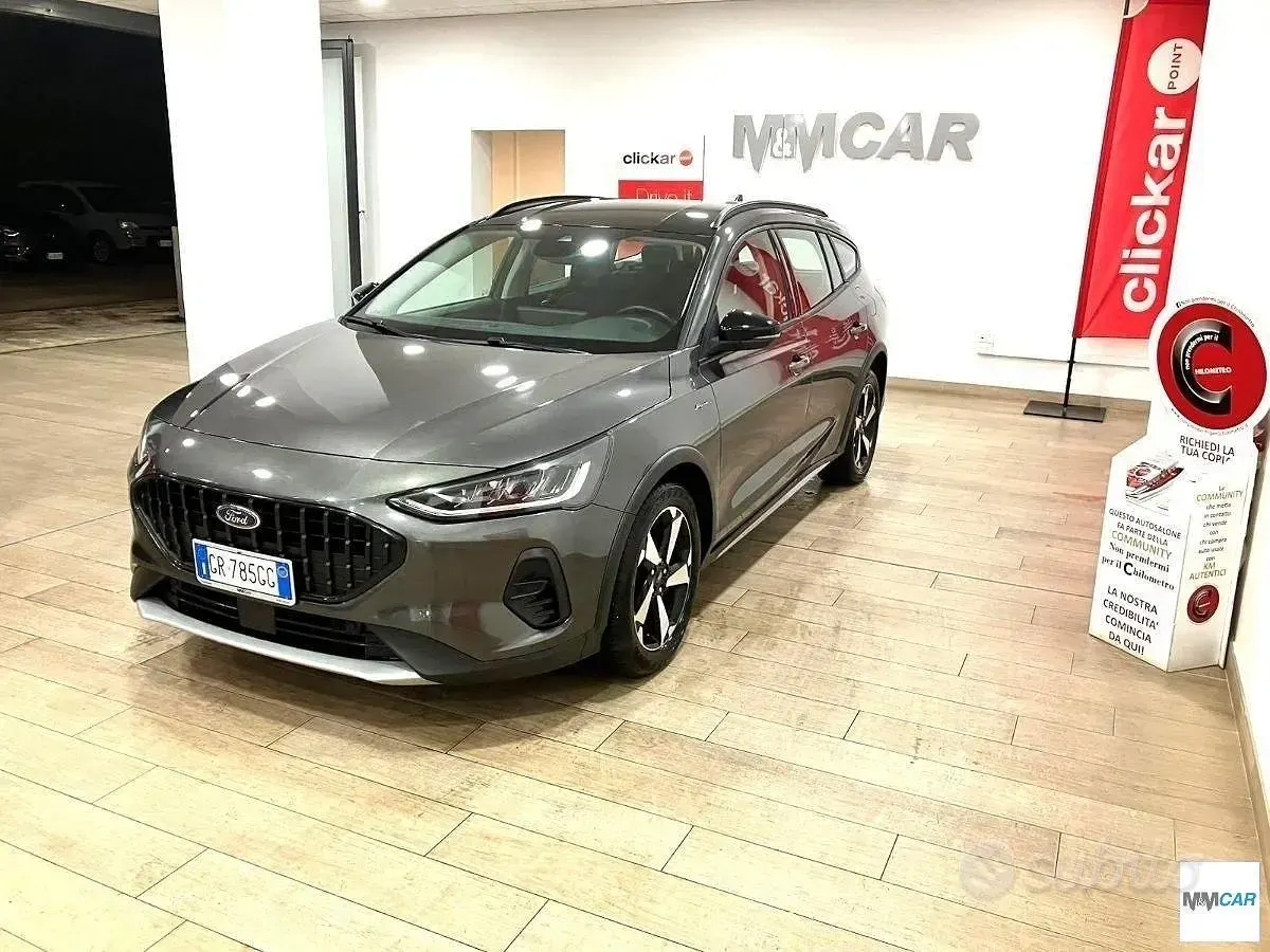 Usata Ford Focus Active 125 CV (91 kW) 2023 Grigio Station wagon