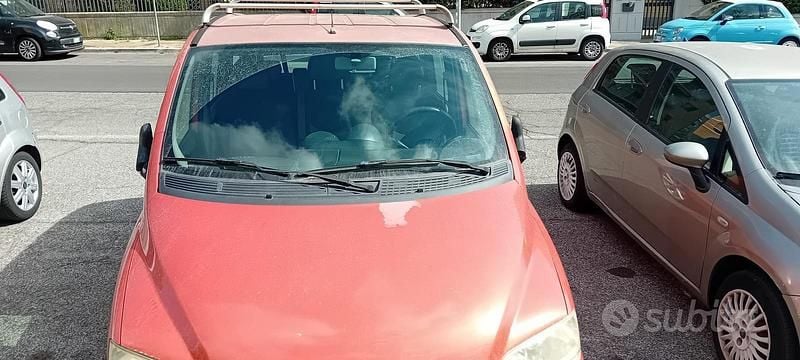 Usata Fiat Multipla 120 CV (88 kW) 2006 Monovolume