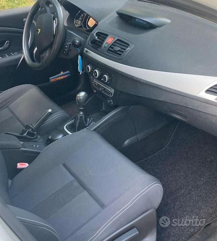 Usata Renault Mégane Dynamique 110 CV (80 kW) 2009 Berlina