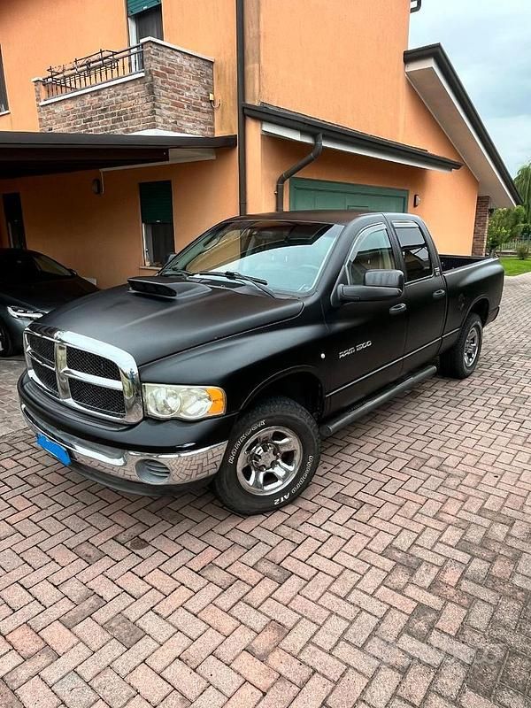 Usata Dodge Ram 235 CV (172 kW) 2002 Nero Pick-up