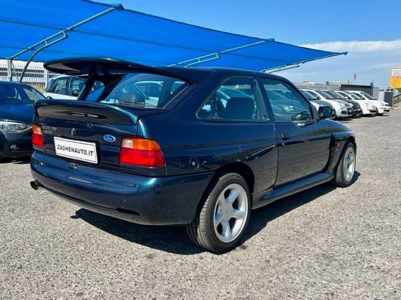 Usata Ford Escort RS 220 CV (161 kW) 1993 Blu Utilitaria
