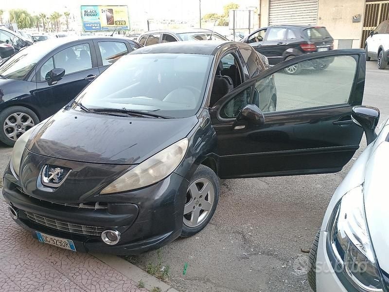 Gebraucht Peugeot 207 88 PS (64 kW) 2008 Schwarz Coupé