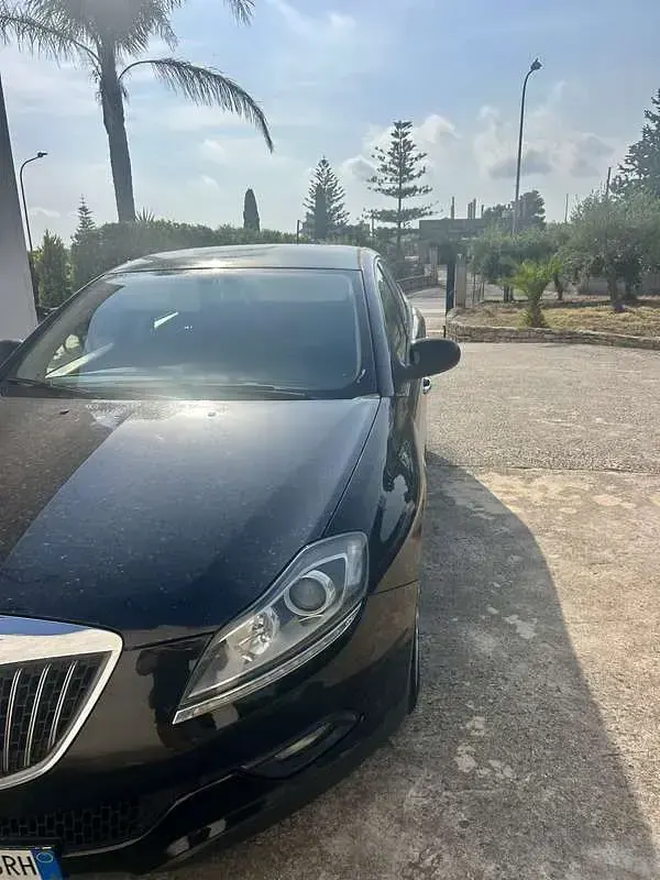 Usata Lancia Delta Silver 120 CV (88 kW) 2011 Nero Utilitaria