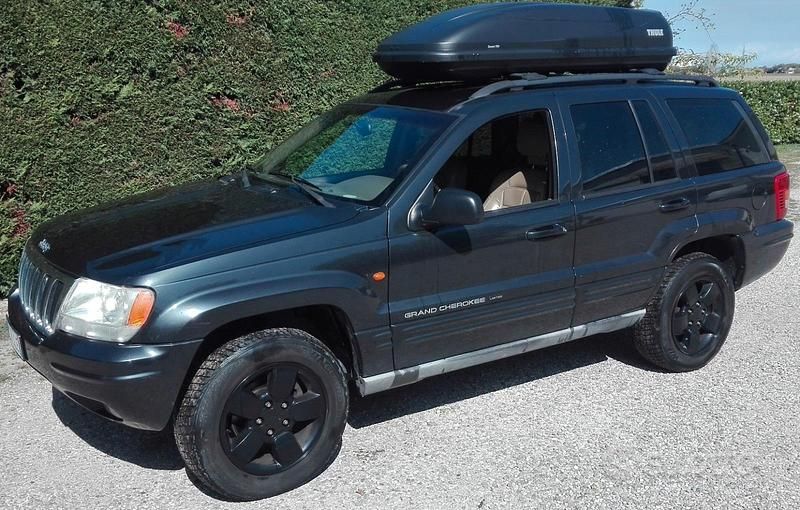 Nero Usata 2001 Jeep Grand Cherokee SUV | 6800 € - Immagine 1/4