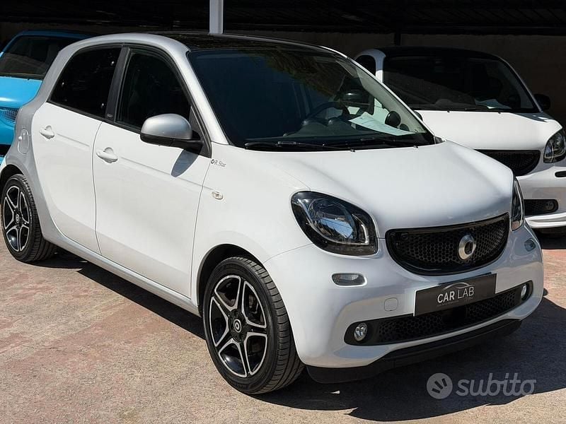 Usata Smart ForFour Passion 71 CV (52 kW) 2018 Bianco Utilitaria