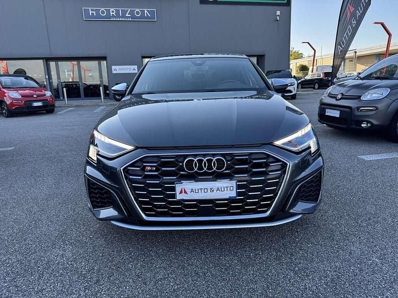Usata Audi S3 Sport 310 CV (228 kW) 2022 Grigio chiaro Berlina