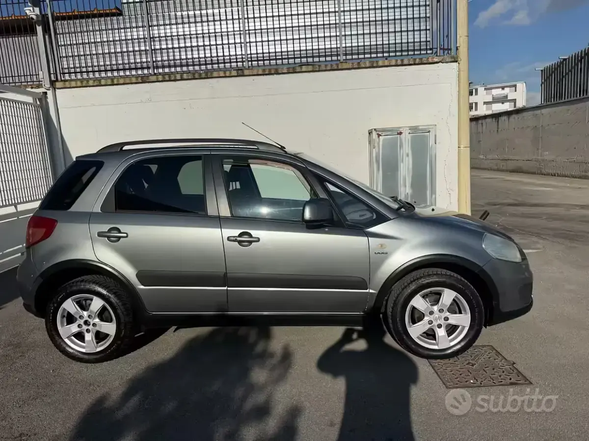 Usata Suzuki SX4 GLX 135 CV (99 kW) 2010 Grigio SUV