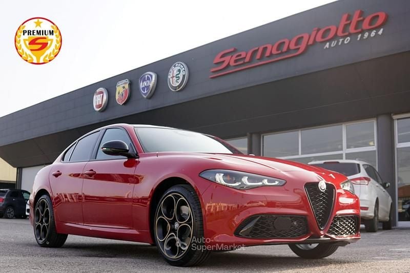 Nuova Alfa Romeo Giulia 211 CV (155 kW) 2025 Nero vesuvio Berlina