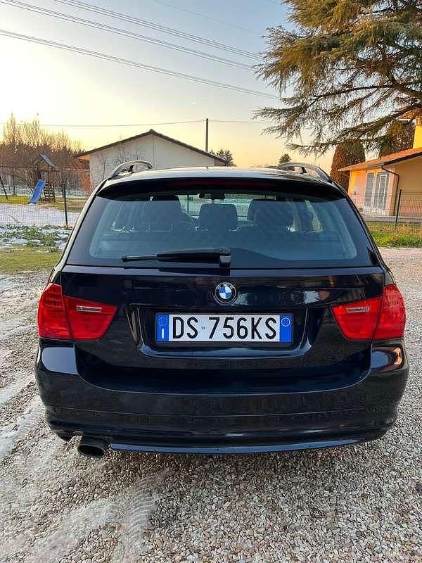 Usata BMW 320 177 CV (130 kW) 2008 Blu/azzurro Station wagon