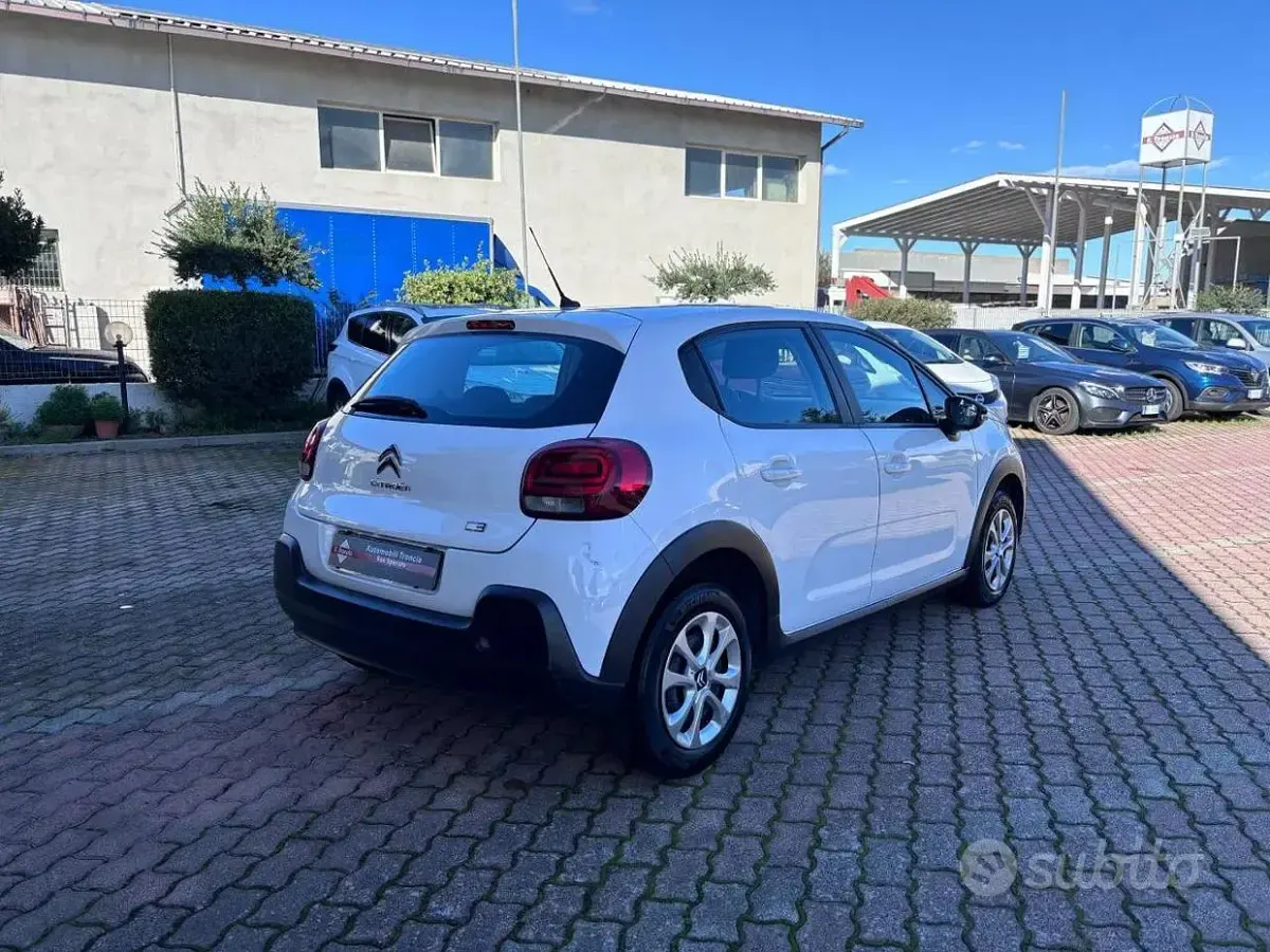 Usata Citroën C3 Shine 102 CV (75 kW) 2022 Bianco Utilitaria