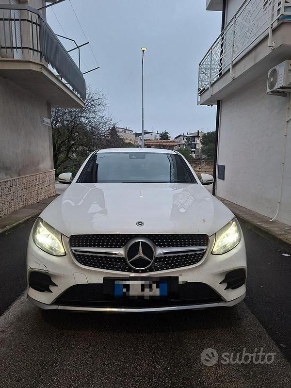 Usata Mercedes GLC250 Executive 170 CV (125 kW) 2019 Bianco Station wagon