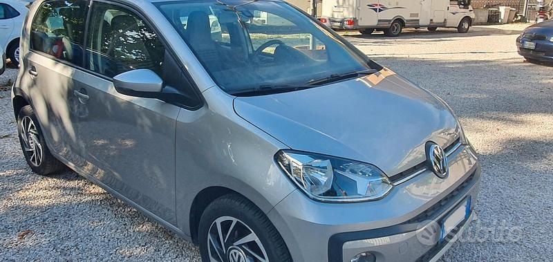 Grigio Usata 2019 VW up! Move Due volumi | 7500 € (Super prezzo) - Immagine 1/4